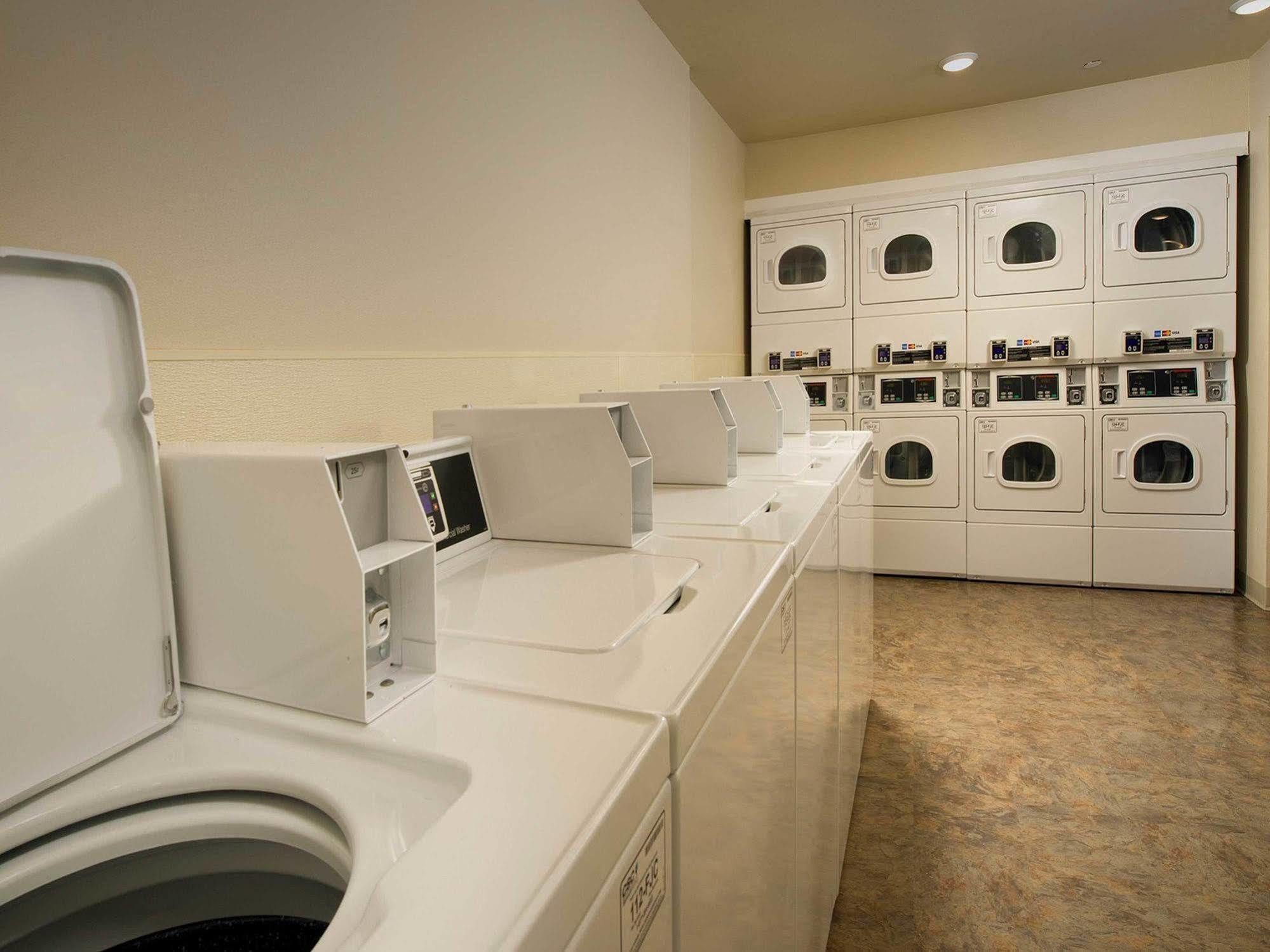 Extended Stay America Select Suites - Oklahoma City - West ภายนอก รูปภาพ